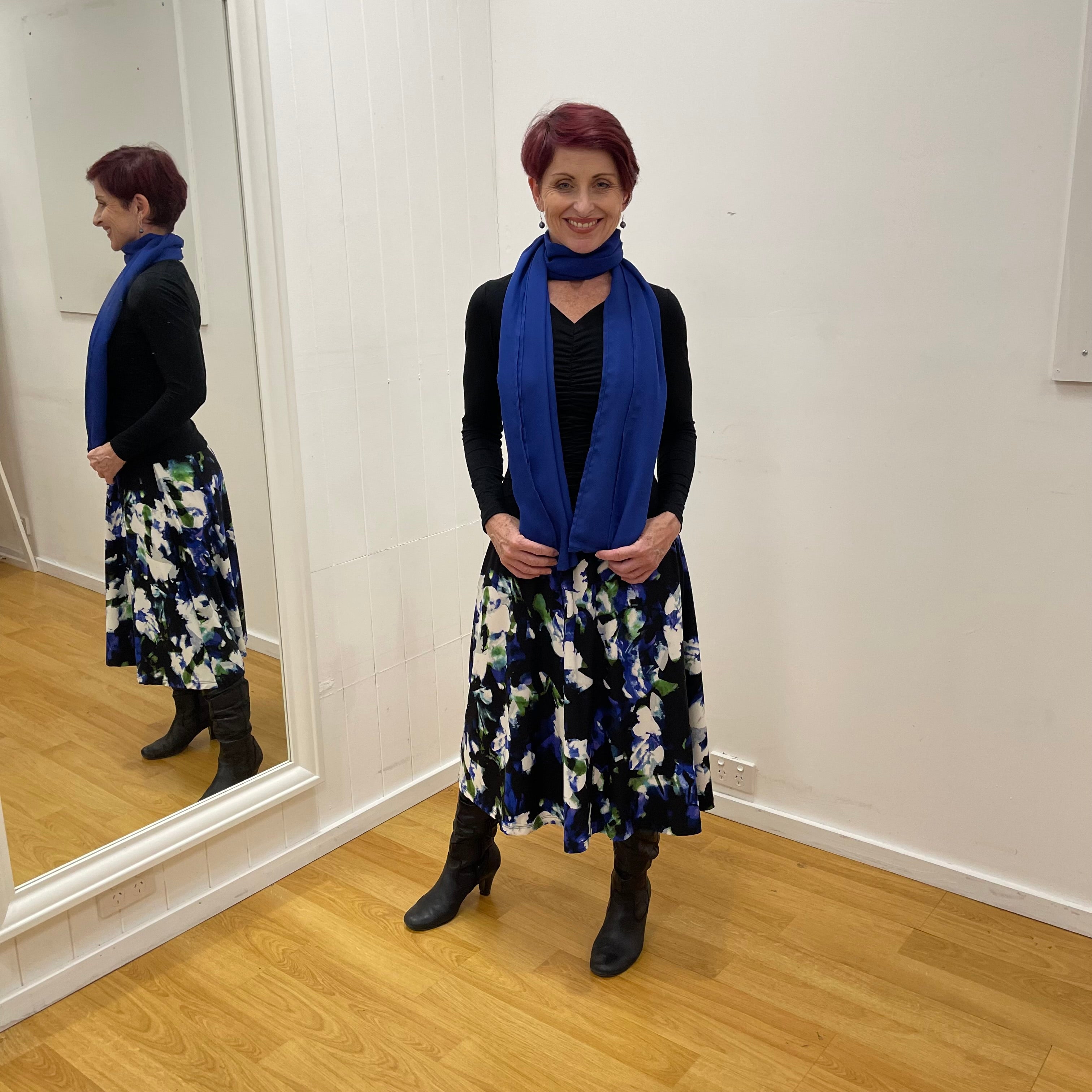 Scarf Mastery Unleashed - making the art of scarf tying a breeze!