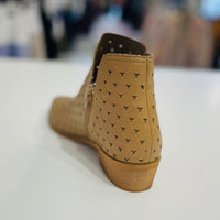 Halo Camel Ankle Boots