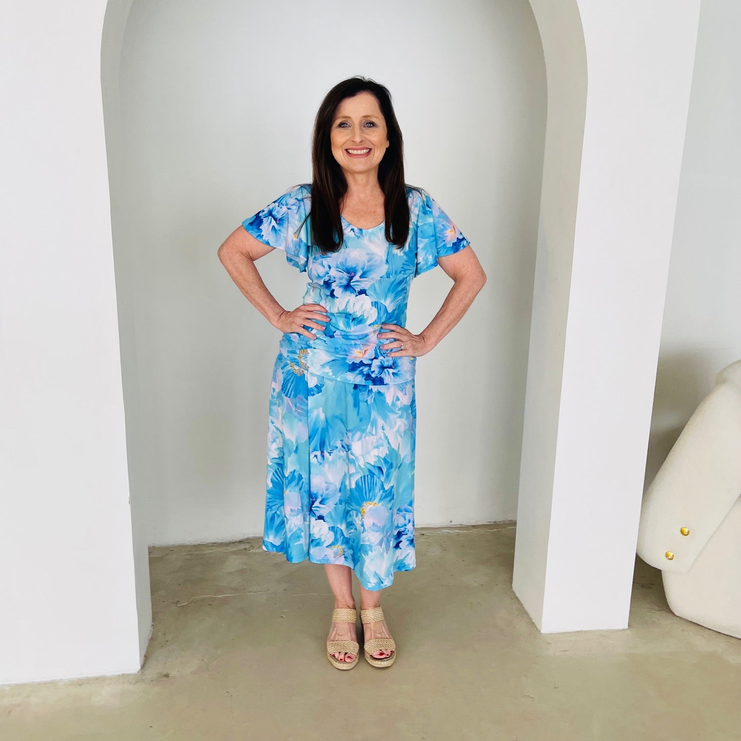 Blue & white floral print, midi length, stretch, a-line skirt,with stretch elastic waistband, blue floral print,short sleeve, round neck top